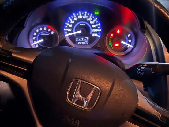 HONDA-CITY-1.5 LX 16V FLEX 4P AUTOMÁTICO HONDA-CITY-2013