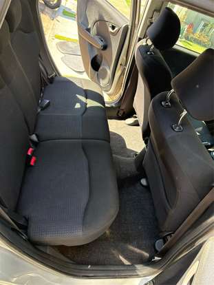 HONDA-FIT-2010