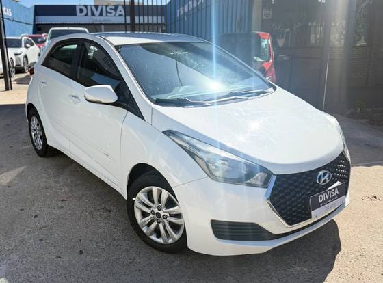 HYUNDAI HB20 1.0 COMFORT PLUS 12V FLEX 4P MANUAL