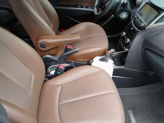 HYUNDAI-HB20-1.6 PREMIUM 16V FLEX 4P AUTOMÁTICO HYUNDAI-HB20-2017