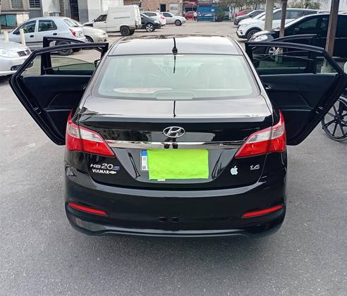 HYUNDAI HB20S 1.6 COMFORT PLUS 16V FLEX 4P MANUAL