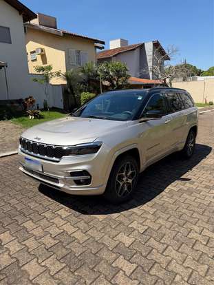 JEEP-COMMANDER-2022