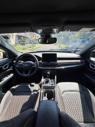 JEEP-COMMANDER-2022