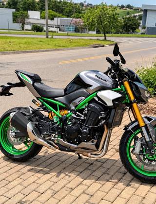 KAWASAKI Z900 R EDITION 