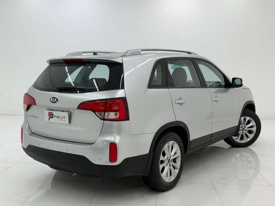 KIA-SORENTO-2013