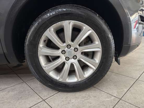 LAND ROVER-DISCOVERY SPORT-2.0 16V SI4 TURBO FLEX SE 4P AUTOMÁTICO LAND ROVER-DISCOVERY SPORT-2019