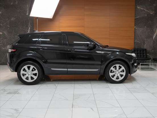 LAND ROVER-RANGE ROVER EVOQUE-2.0 SE 4WD 16V GASOLINA 4P AUTOMÁTICO LAND ROVER-RANGE ROVER EVOQUE-2017