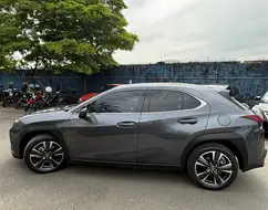LEXUS UX 300h 2.0 VVT-I HYBRID CVT LEXUS UX 300h 2.0 VVT-I HYBRID CVT