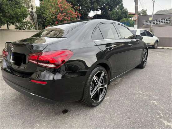 MERCEDES-BENZ-A 200-2019