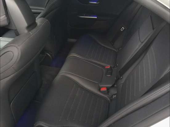MERCEDES-BENZ-C 200-2024