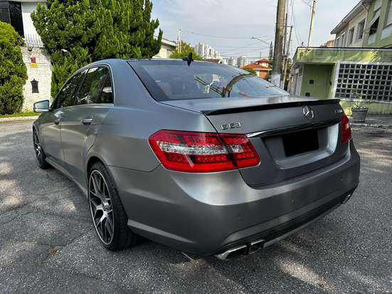 MERCEDES-BENZ-E 63 AMG-2011