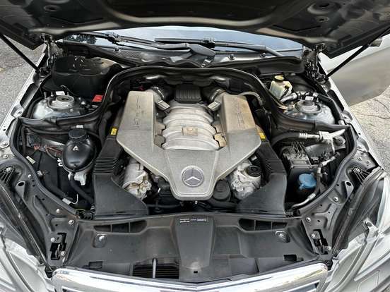 MERCEDES-BENZ-E 63 AMG-2011