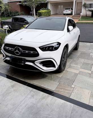 MERCEDES-BENZ-GLA 200-2025