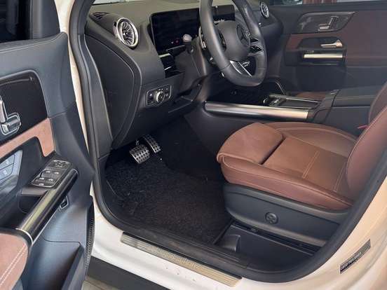 MERCEDES-BENZ-GLA 200-1.3 MHEV AMG LINE 7G-DCT MERCEDES-BENZ-GLA 200-2025