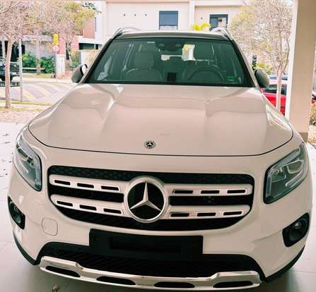 MERCEDES-BENZ-GLB 200-2020