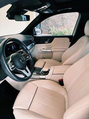 MERCEDES-BENZ-GLB 200-2020