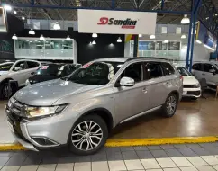 MITSUBISHI OUTLANDER 3.0 GT 4X4 V6 24V GASOLINA 4P AUTOMÁTICO MITSUBISHI OUTLANDER 3.0 GT 4X4 V6 24V GASOLINA 4P AUTOMÁTICO