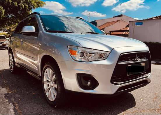 MITSUBISHI-ASX-2015