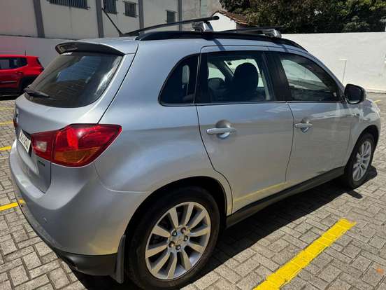 MITSUBISHI-ASX-2015