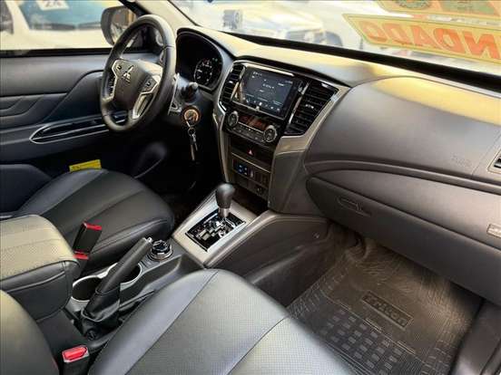MITSUBISHI-L200 TRITON-2.4 16V TURBO DIESEL SPORT SAVANA CD 4P 4X4 AUTOMÁTICO MITSUBISHI-L200 TRITON-2025