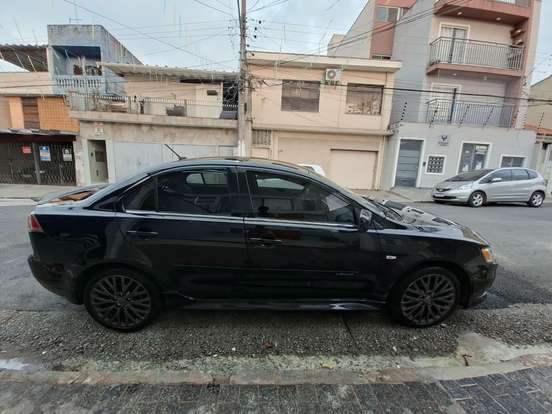 MITSUBISHI-LANCER-2015