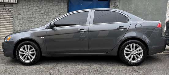 MITSUBISHI-LANCER-2015