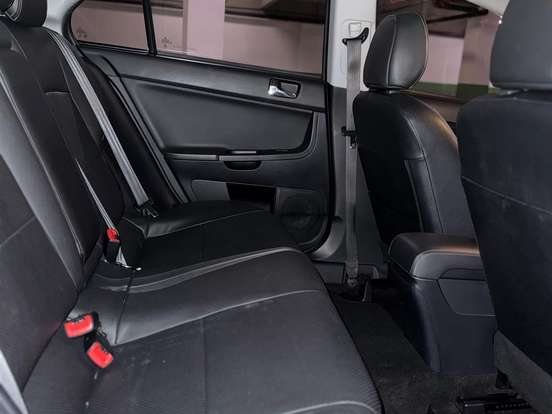 MITSUBISHI-LANCER-2.0 HLE 16V GASOLINA 4P AUTOMÁTICO MITSUBISHI-LANCER-2015