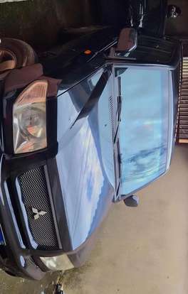 MITSUBISHI-PAJERO-2004