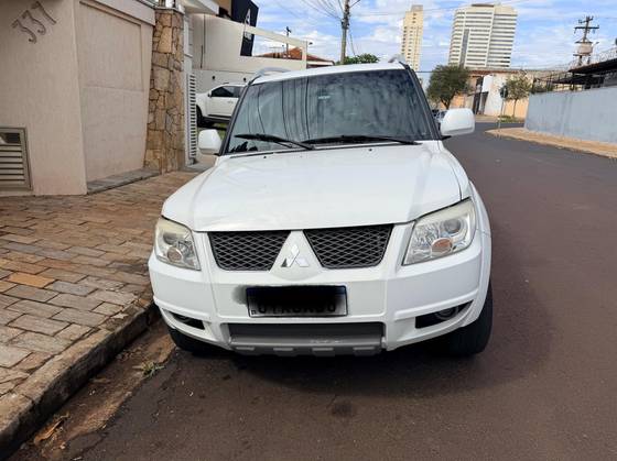 MITSUBISHI PAJERO TR4 2.0 4X2 16V 140CV FLEX 4P AUTOMÁTICO