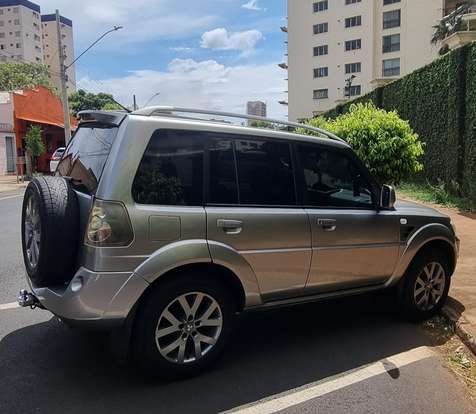 MITSUBISHI-PAJERO TR4-2015