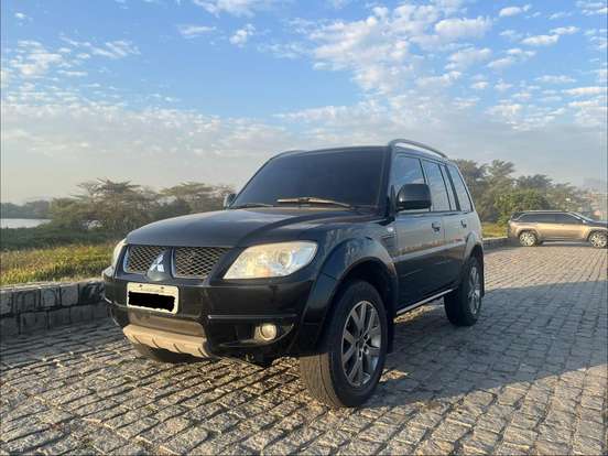 MITSUBISHI-PAJERO TR4-2.0 4X2 16V 140CV FLEX 4P AUTOMÁTICO MITSUBISHI-PAJERO TR4-2012