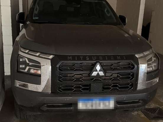 MITSUBISHI-TRITON-2.4 BITURBO DIESEL CD HPE-S 4X4 AUTOMÁTICO MITSUBISHI-TRITON-2025