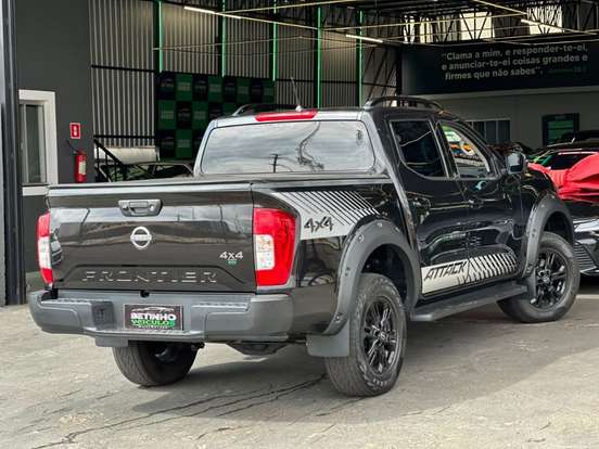 NISSAN-FRONTIER-2024