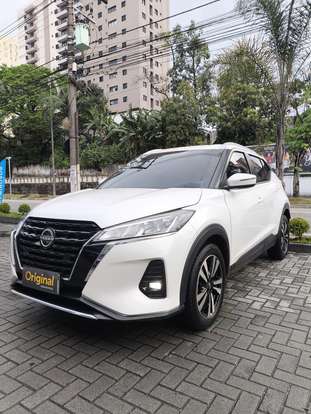 NISSAN-KICKS PLAY-2025