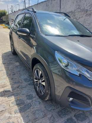 PEUGEOT-2008-2021