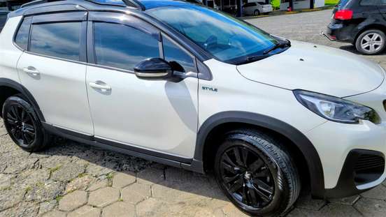 PEUGEOT-2008-2022