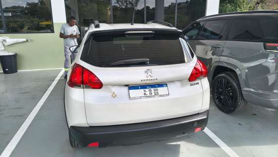 PEUGEOT-2008-2020