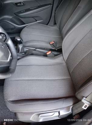 PEUGEOT-208-2024