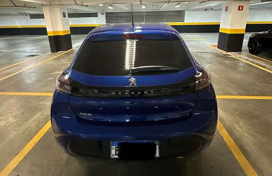 PEUGEOT-208-2021