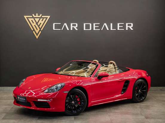 PORSCHE-718-2016