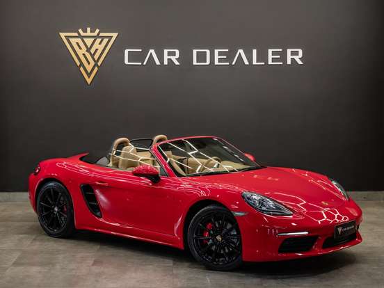 PORSCHE-718-2016