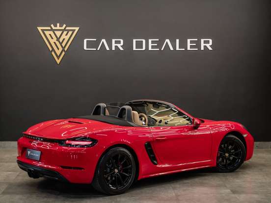 PORSCHE-718-2016