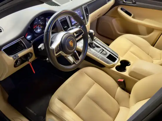 PORSCHE-MACAN-2.0 16V GASOLINA 4P AUTOMÁTICO PORSCHE-MACAN-2017