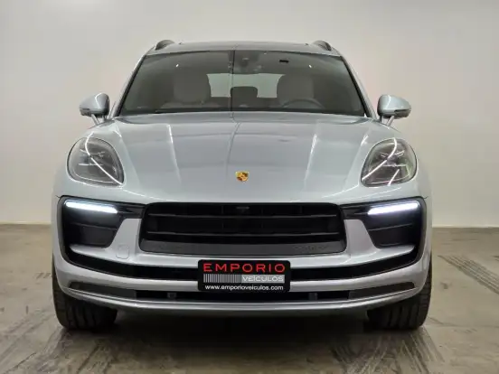 PORSCHE-MACAN-2025