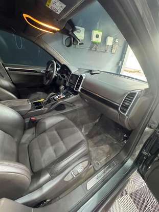 PORSCHE-CAYENNE-2015