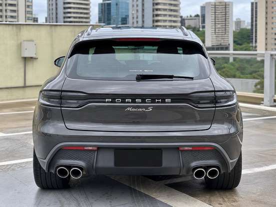 PORSCHE-MACAN-2022