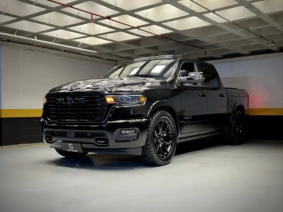 RAM-1500-3.0 HURRICANE 6 BITURBO GASOLINA LARAMIE NIGHT EDITION CD 4X4 AUTOMÁTICO RAM-1500-2024