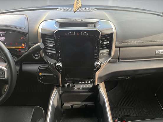 RAM-2500-6.7 I6 TURBO DIESEL LARAMIE CD 4X4 AUTOMÁTICO RAM-2500-2024