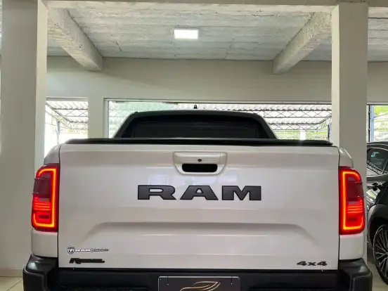 RAM-RAMPAGE-2.0 HURRICANE 4 TURBO GASOLINA REBEL 4X4 AUTOMÁTICO RAM-RAMPAGE-2024