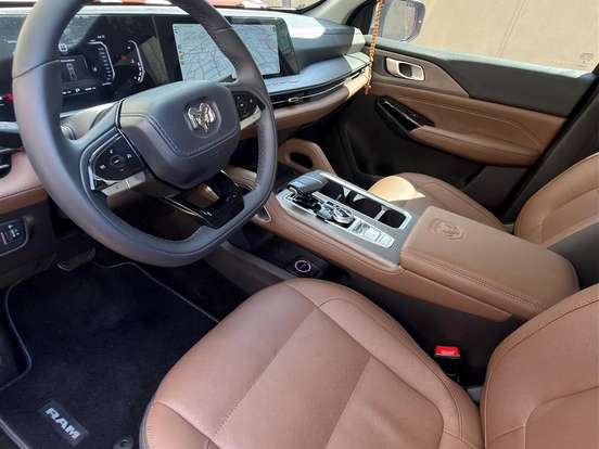 RAM-DAKOTA-2.2 TURBO DIESEL LARAMIE 4X4 AUTOMÁTICO RAM-DAKOTA-2026